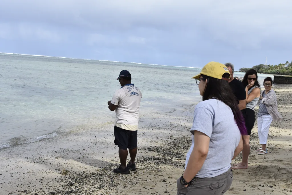 Fiji Hideaway Fish Feeding – A Fun Coral Coast Ocean Encounter