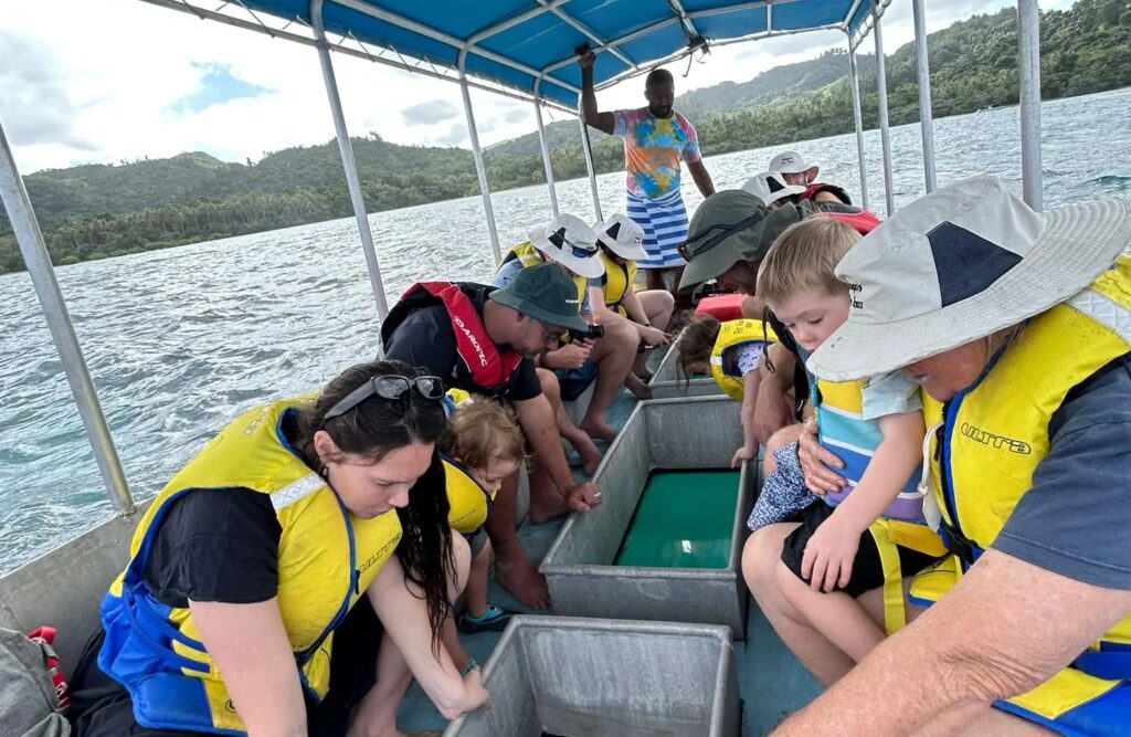 Glass-bottom boat tour - Fiji Hideaway Resort & Spa
