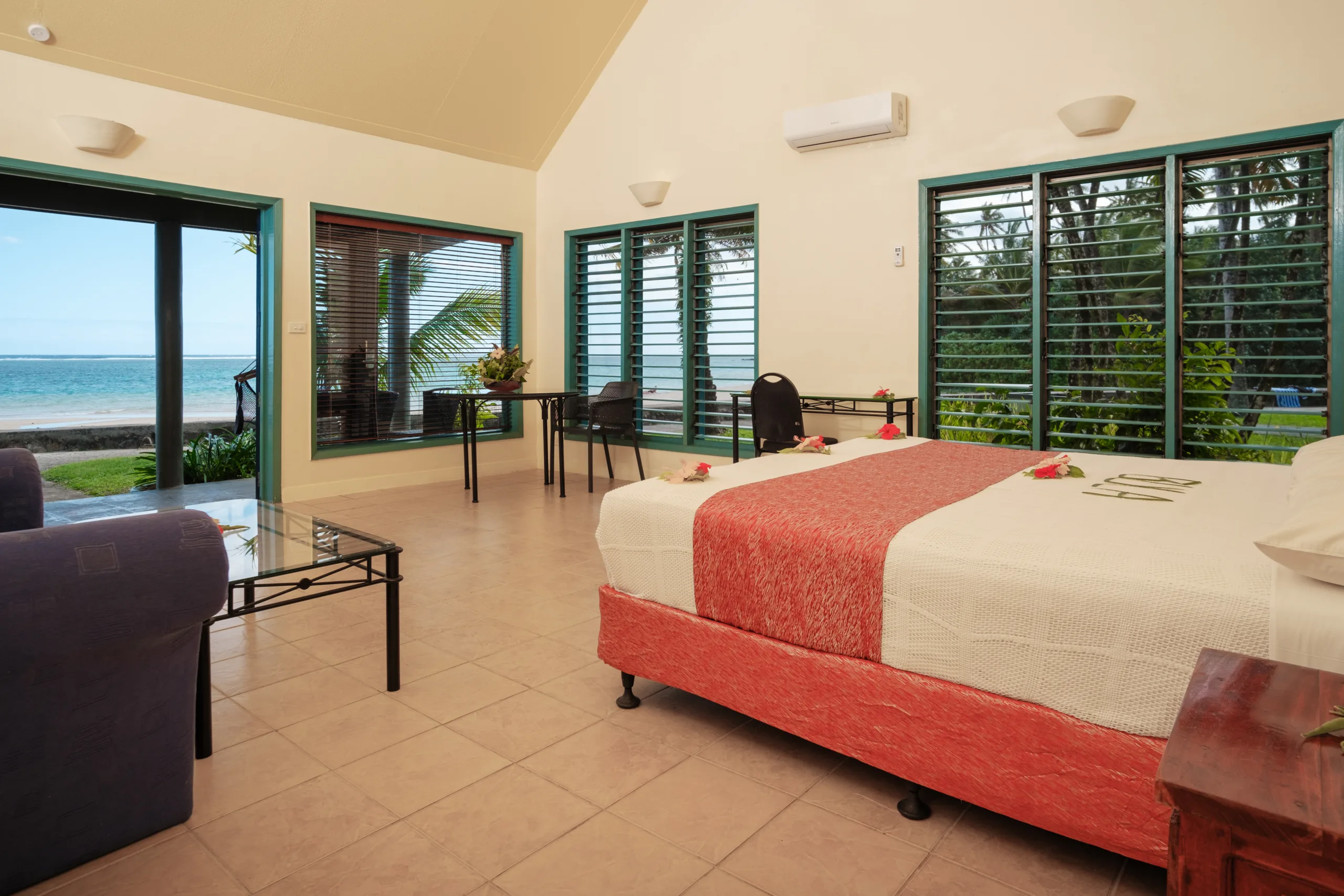 Beachfront Villa – Exclusive Oceanfront Escape at Fiji Hideaway Resort & Spa